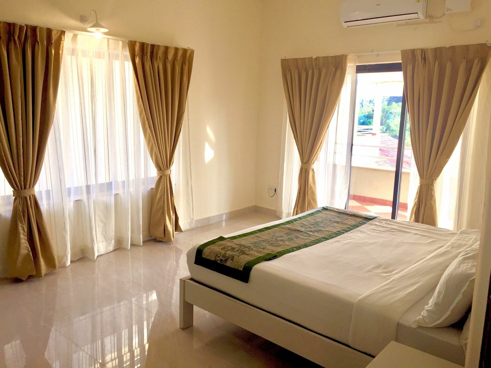 Treehouse Blue Hotel & Villas Colva Exterior foto